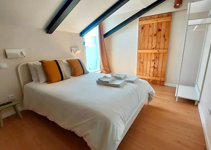 THE HOLY COW - Hostel&Suites Ponta Delgada